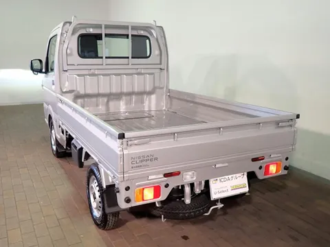 Nissan Clipper Truck