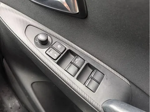 Mazda Mazda2 (Demio)