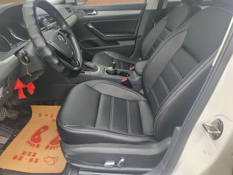 Volkswagen Lamando