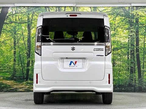 Suzuki Spacia Custom