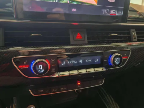 Audi RS