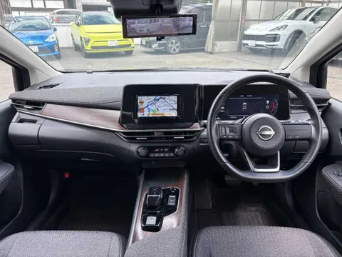 Nissan Note Aura
