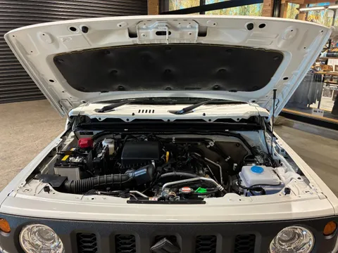 Suzuki Jimny Sierra