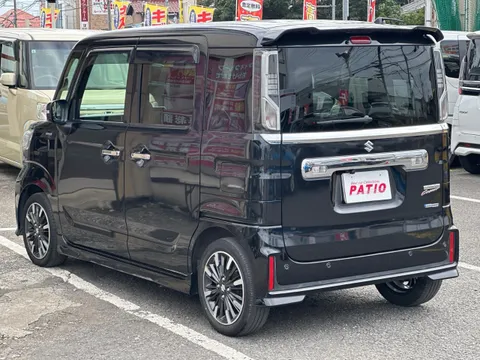 Suzuki Spacia Custom