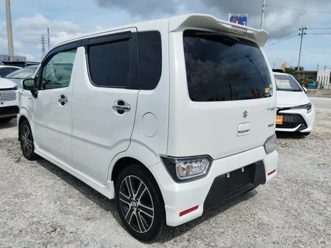 Suzuki Wagon R Stingray