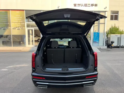 Cadillac XT6