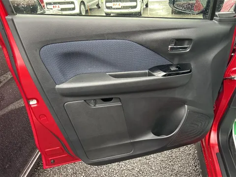 Mitsubishi eK X