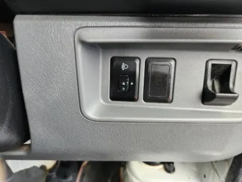 Mitsubishi Minicab Truck