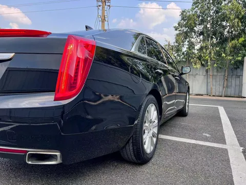 Cadillac XTS