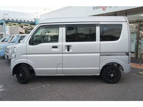 Nissan Clipper