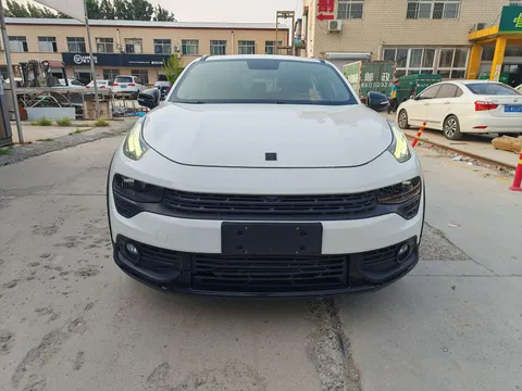 Lynk & Co 02