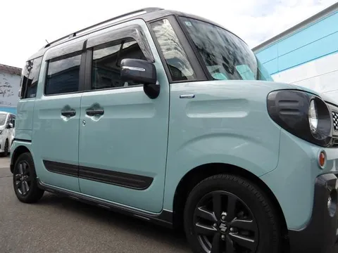 Suzuki Spacia Gear