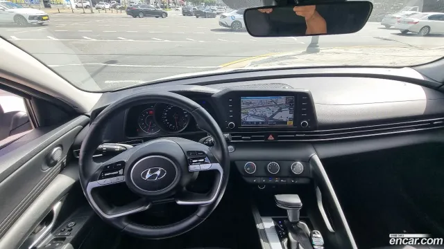 Hyundai Elantra (Avante)