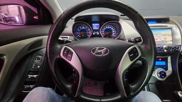 Hyundai Elantra (Avante)