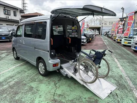 Daihatsu Atrai Wagon