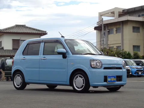 Daihatsu Mira Tocot