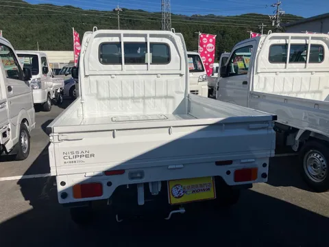 Nissan Clipper Truck