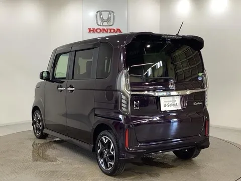 Honda N-BOX Custom