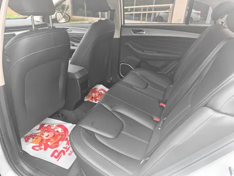 Chery Arrizo 5