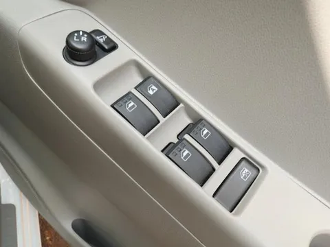 Toyota Pixis Space
