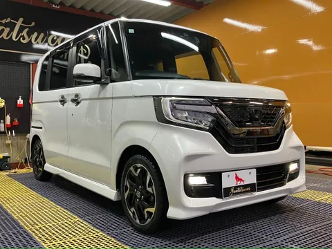Honda N-BOX Custom