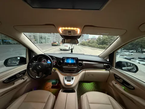 Mercedes-Benz V-Class