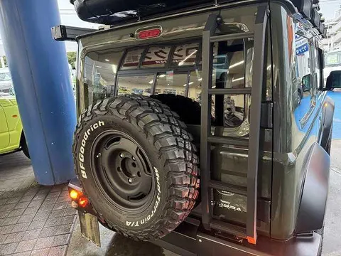 Suzuki Jimny Sierra