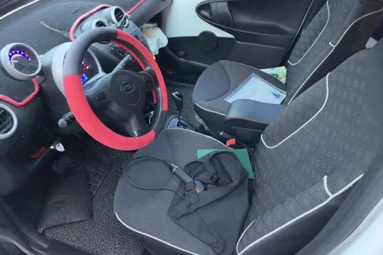 BYD F0