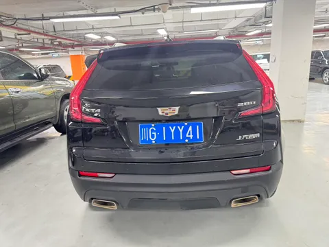 Cadillac XT4