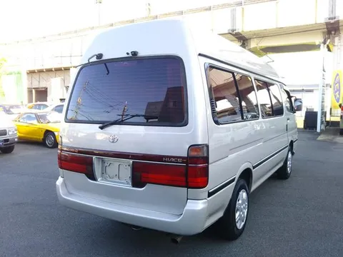 Toyota HiAce Wagon