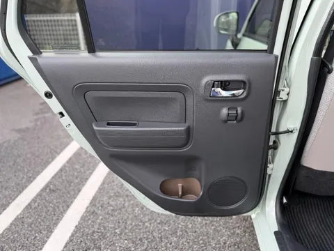 Daihatsu Mira Tocot