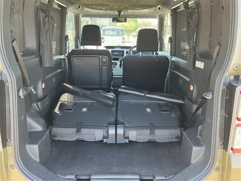 Toyota Pixis Mega