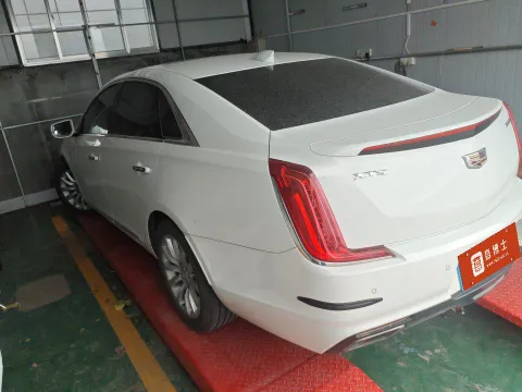Cadillac XTS