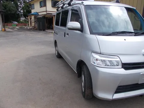 Toyota TownAce Van