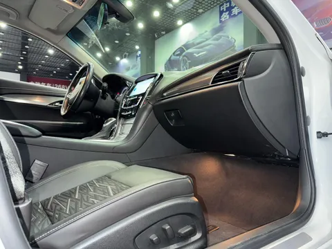 Cadillac ATS-L