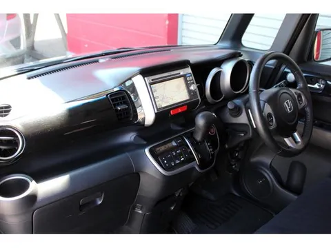 Honda N-BOX Plus Custom