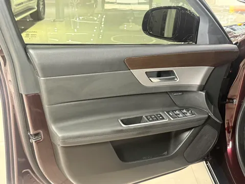 Jaguar XFL