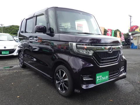 Honda N-BOX Custom