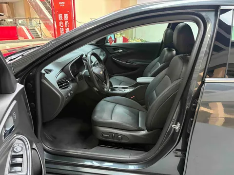 Chevrolet Malibu XL