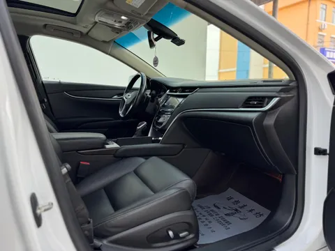 Cadillac XTS
