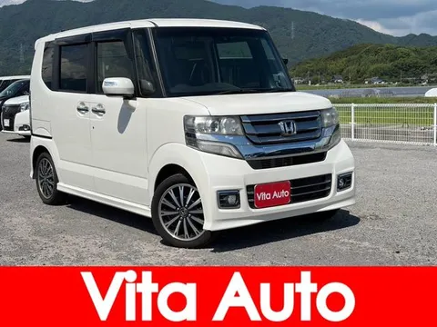Honda N-BOX Custom