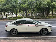 Venucia D60