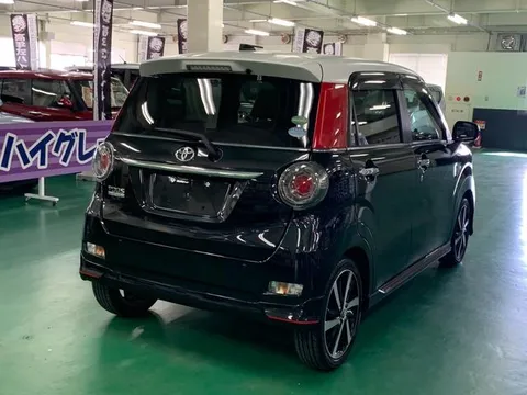 Toyota Pixis Joy