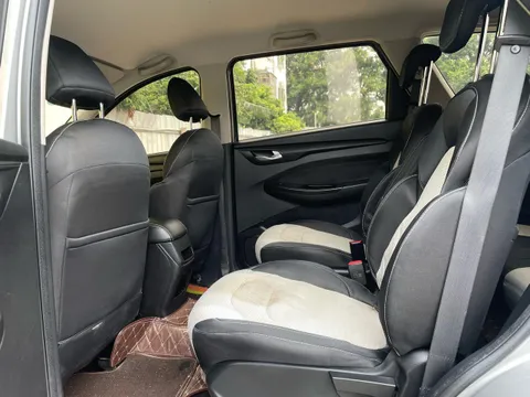 Wuling Hongguang S3