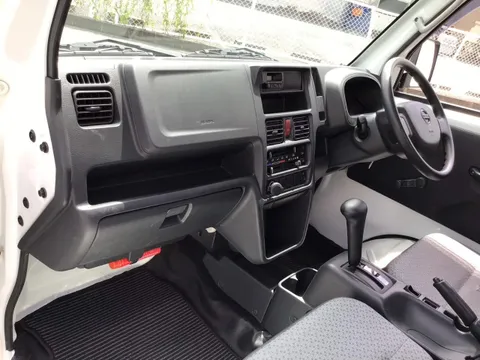Nissan Clipper Truck