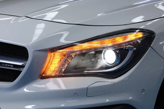 Mercedes-Benz Mercedes-Benz CLA