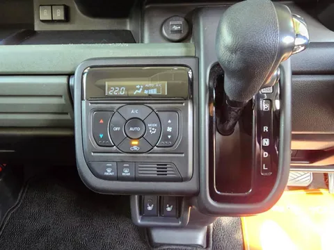 Suzuki Spacia Gear