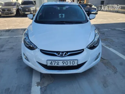 Hyundai Elantra (Avante)