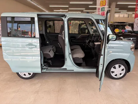 Suzuki Spacia