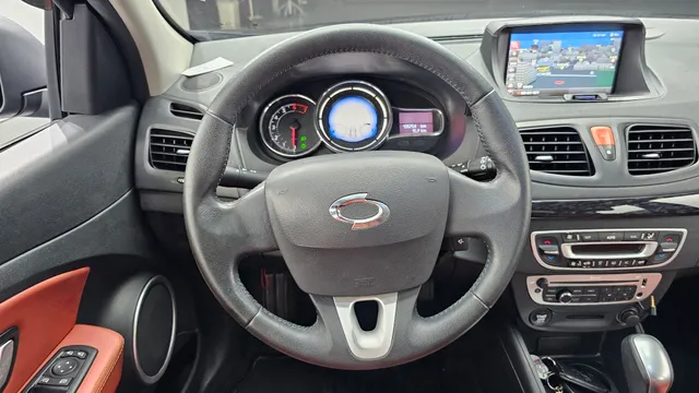 Renault SM3